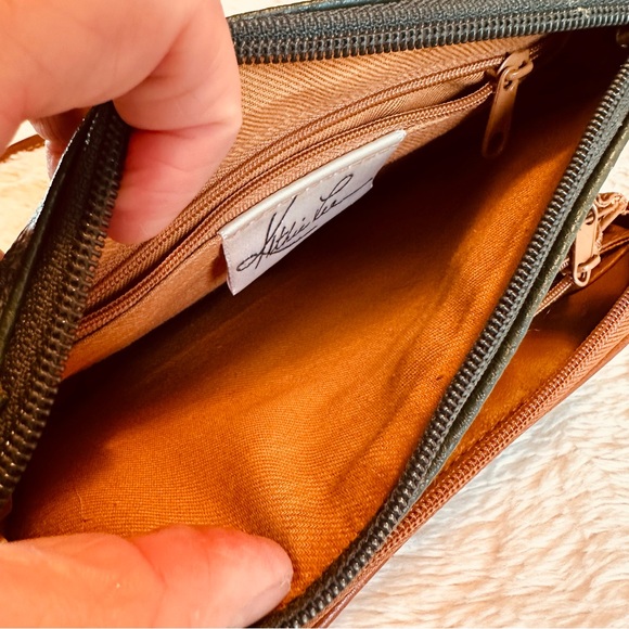 HUNTER GREEN KATHY LEE LEATHER COLLECTION CROSSBODY MESSENGER BAG GREAT - Picture 6 of 9